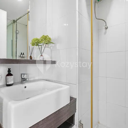 Finis By Kozystay - Grogol Jakarta Exterior photo